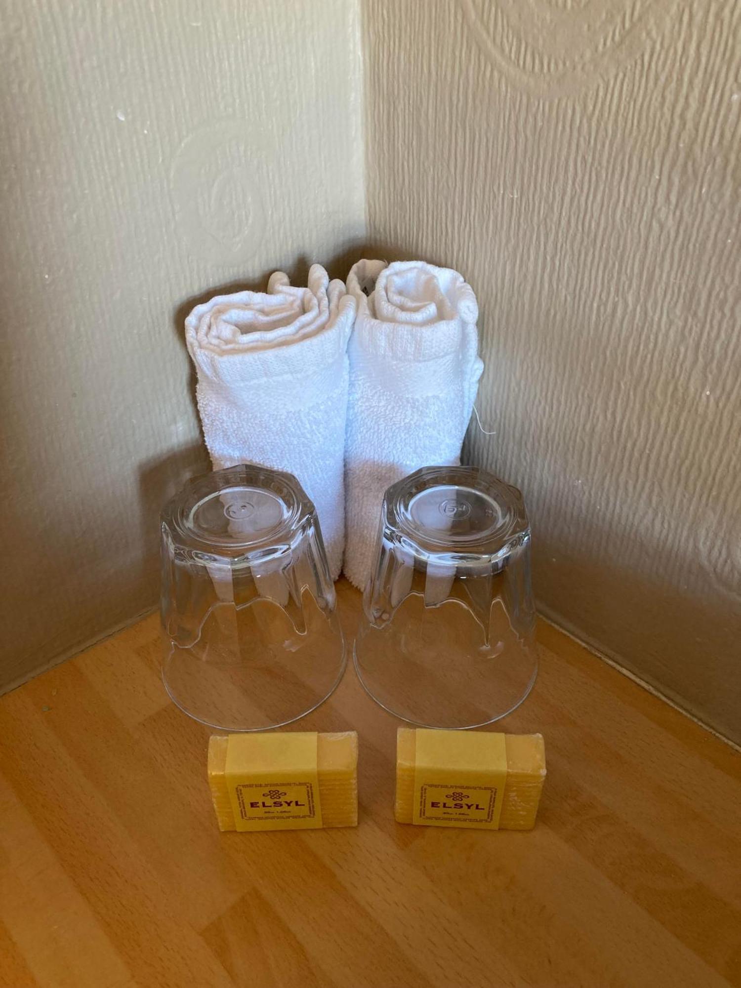 Llety Betws Hotell Rum bild